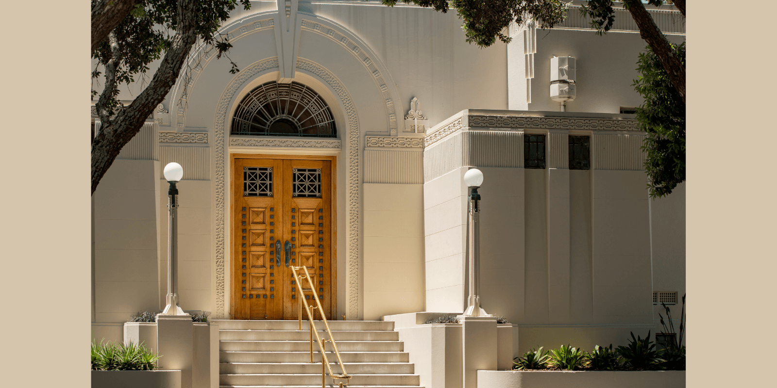 Louis Hay Art Deco Building Walking Tour